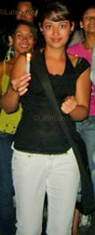 Date this sensual Colombia girl Estefania from Bello CO654