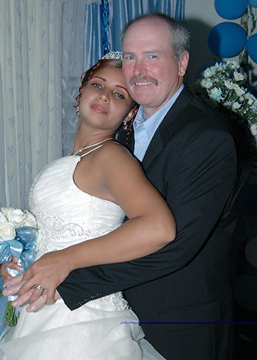 Date this hard body Colombia girl Happy from  CO663