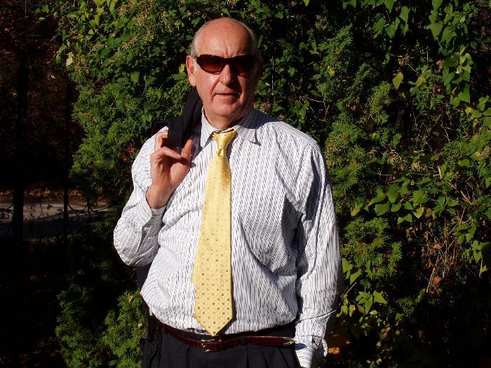 Date this gorgeous United States man THEKINGDOWNTHER from Chicago US2332