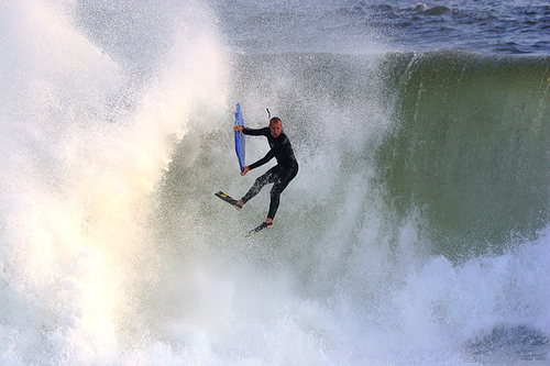 Date this foxy United States man Beachboy211 from Newport US2418