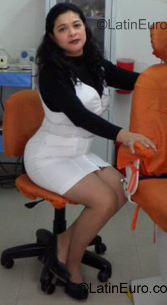 Date this exotic Colombia girl Nancy from Bogota CO804