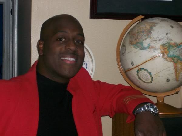 Date this passionate United States man DR BRUCE DEVLON from Flint US2459