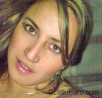 passionate Colombia girl Yaddy from Bogota CO811