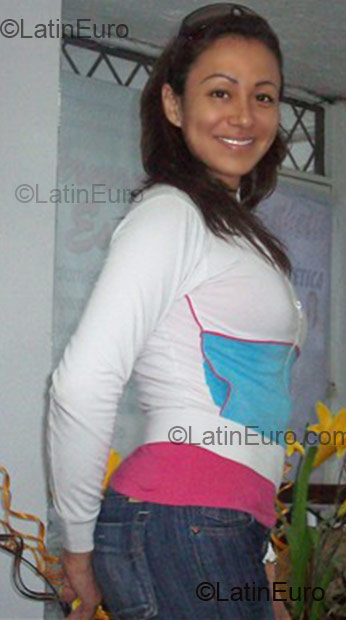 Date this hot Colombia girl Jackeline from Cali CO855