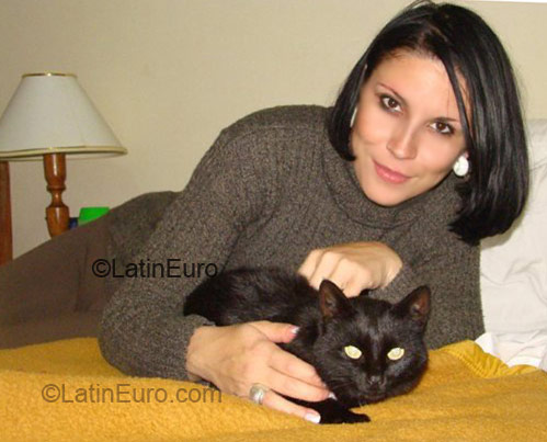 Date this happy Brazil girl Samantha from Canoas BR1142