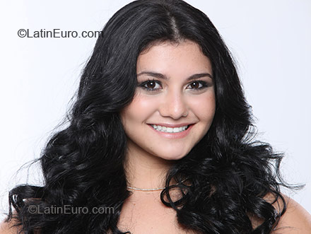 Date this athletic Brazil girl Kamilla from Sao Paulo BR1152