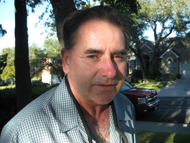 Date this cute United States man Robert from Austin US2672