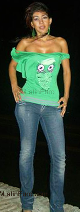 Date this passionate Colombia girl Karina from Cartagena CO917