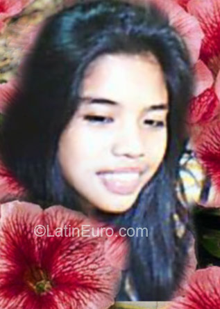 Date this stunning Philippines girl Maricel from Cebu City PH47