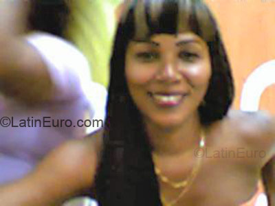 Date this good-looking Colombia girl Emilce from Caucasia CO937