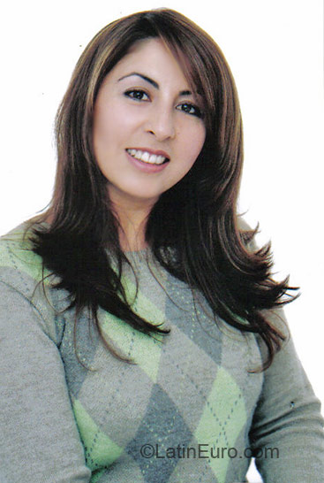 Date this young Colombia girl Patricia from Bogota CO951