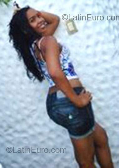 Date this tall Brazil girl Elane from Salvador BR1230