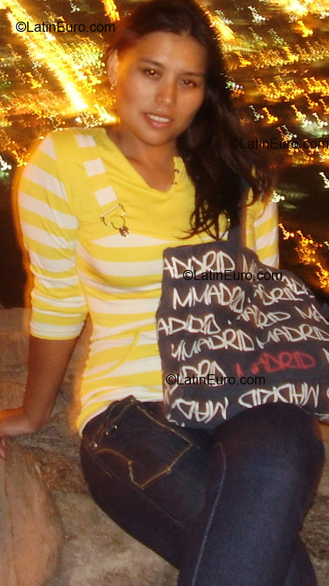 Date this sensual Peru girl Alanis from Chimbote 0051 PE97