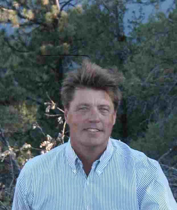 Date this lovely United States man Frm1002 from Fall River Mills US2899