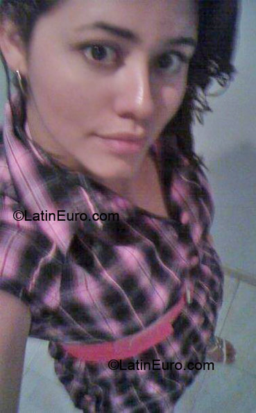 Date this sensual Colombia girl Jennyfer from Cali CO1028