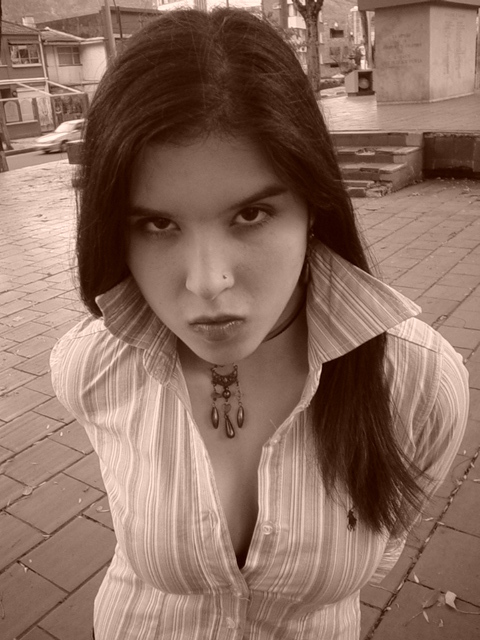 Date this foxy Colombia girl Suzana from Bogota CO1049