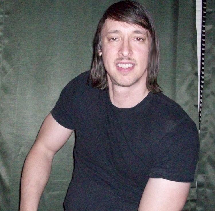 Date this voluptuous United States man Douglas from Toledo US3008