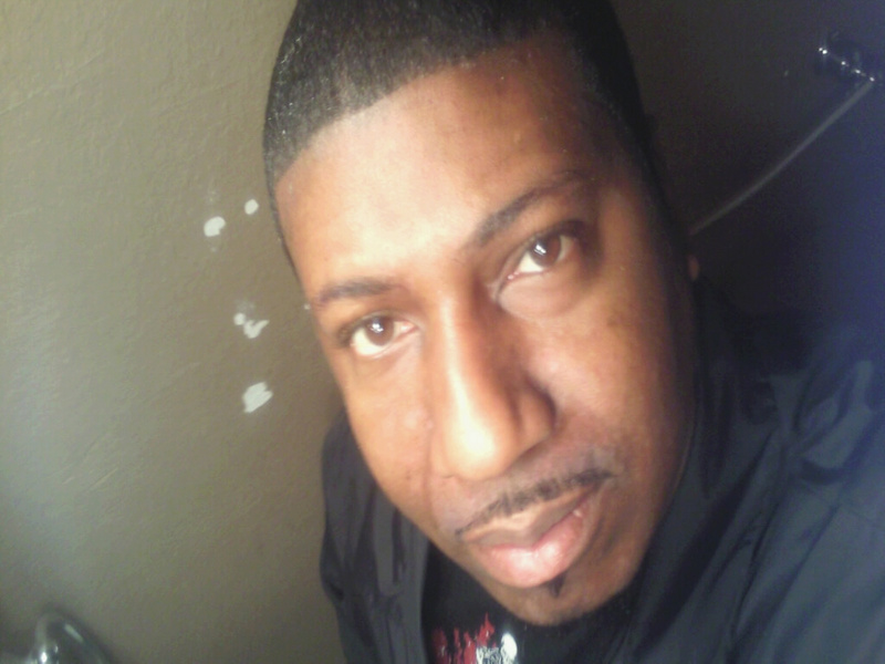 Date this young United States man Thetech808 from San Diego US3051