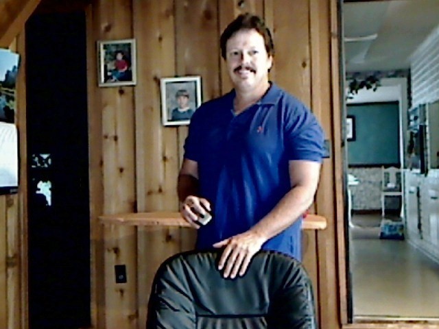 Date this exotic United States man Lakotajoe from Tuscumbia US3127