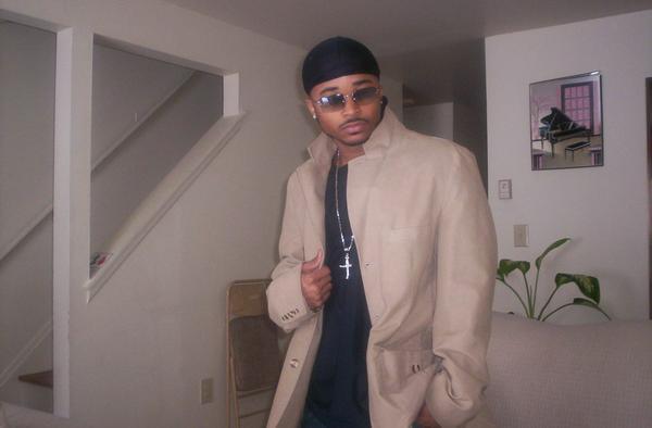 Date this tall United States man Ronald from Boston US3141