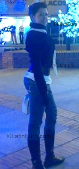 Date this fun Colombia girl Aydee from Bogota CO1201