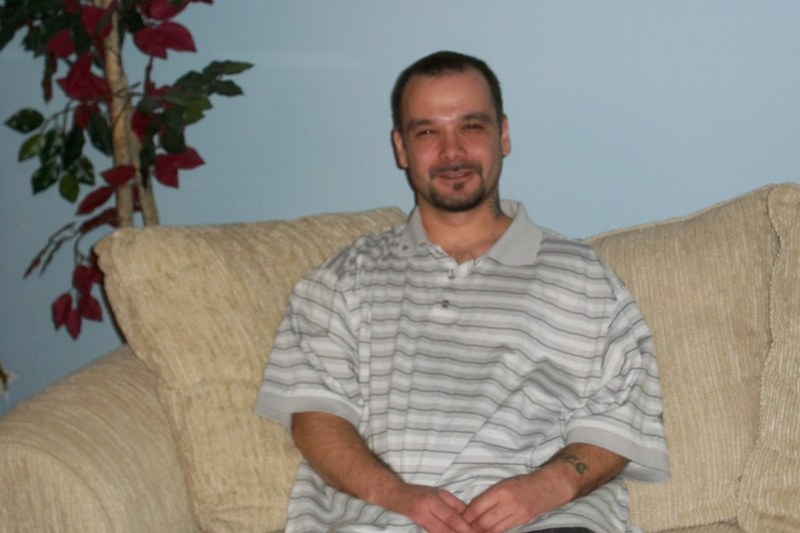 Date this foxy United States man Peteycrack from Chicago US3463