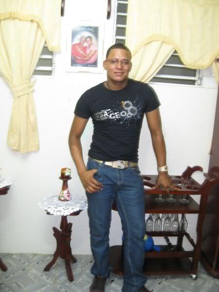 Date this beautiful Dominican Republic man Amauris alexander from Santiago DO1387