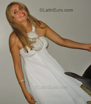 happy Brazil girl Lillian Cristtianne from Batalha BR1544