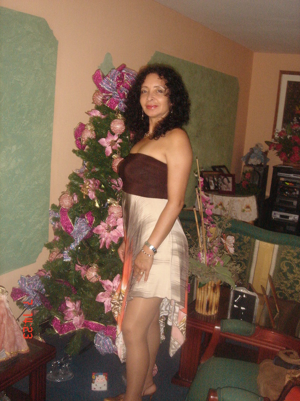 Date this hard body Colombia girl SONIA from Cali CO1288