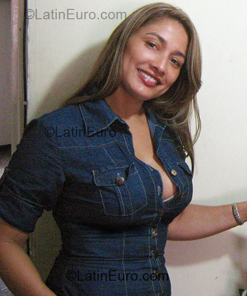 Date this funny Colombia girl Ligia from Ibague CO1325