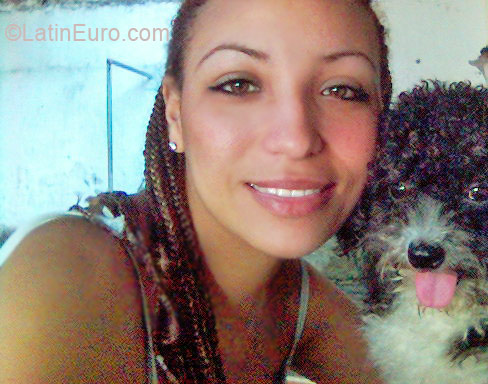 Date this pretty Colombia girl Stephanie from  CO1335