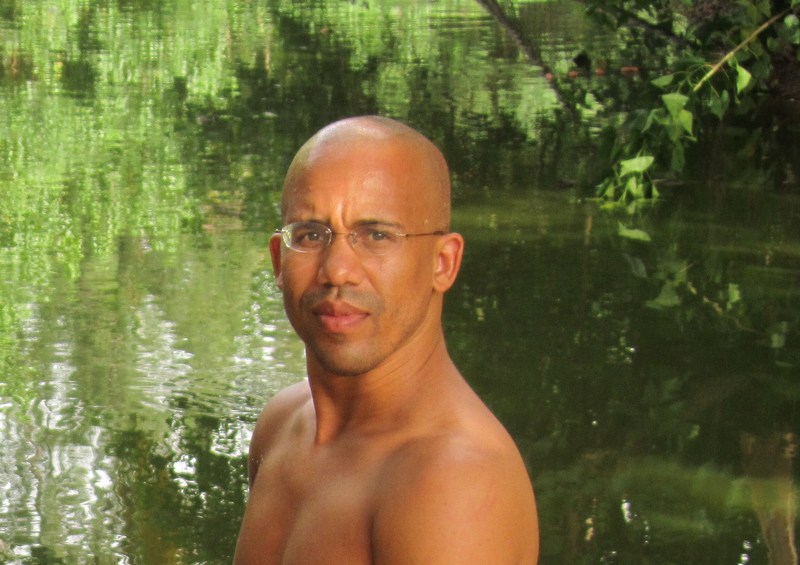 Date this tall United States man Paul from Durham US3932