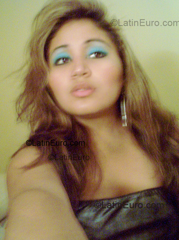 Date this sensual Peru girl Carolina from Lima PE126