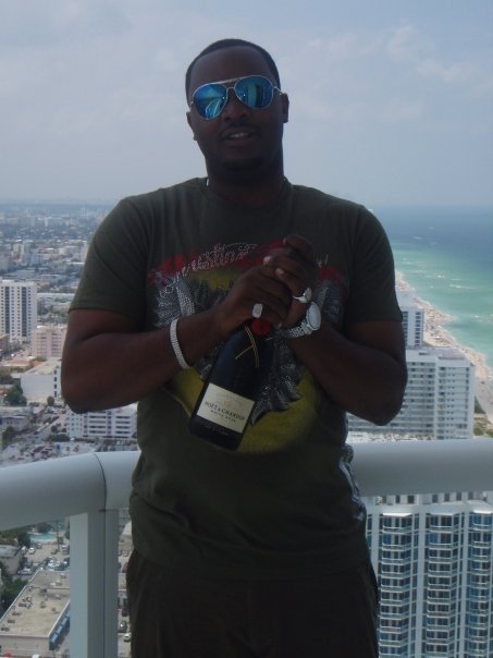 Date this good-looking United States man Kimani from Los Angeles US4120