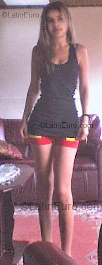 Date this young Colombia girl Luz Dary from Medellin CO1612