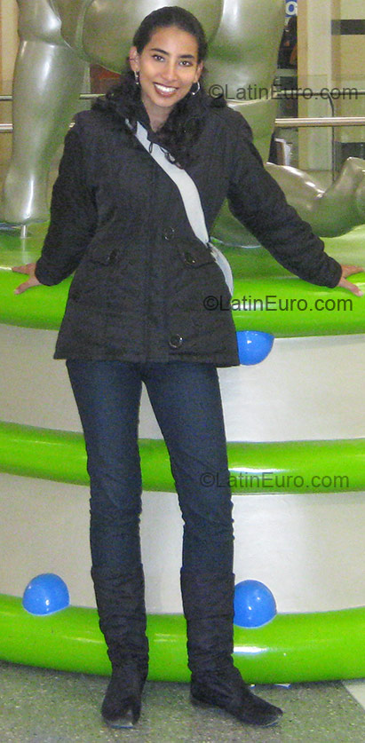 Date this exotic Colombia girl Mavi from Bogota CO1618