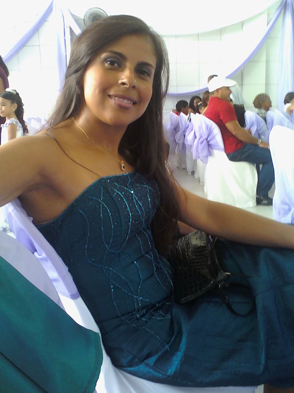 Date this hot Brazil girl Valquiria from Recife BR1827