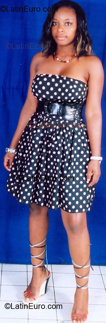 Date this stunning Cameroon girl Glawdyce from Yaounde CM42