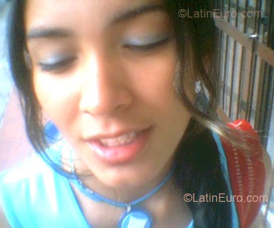 Date this passionate Colombia girl Nelly Maria from Santa Marta CO1795