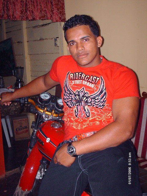 Date this young Dominican Republic man JHOAN from Santiago DO2155