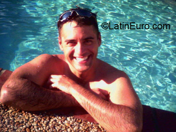 Date this voluptuous United States man Knight4U from Miami US4577