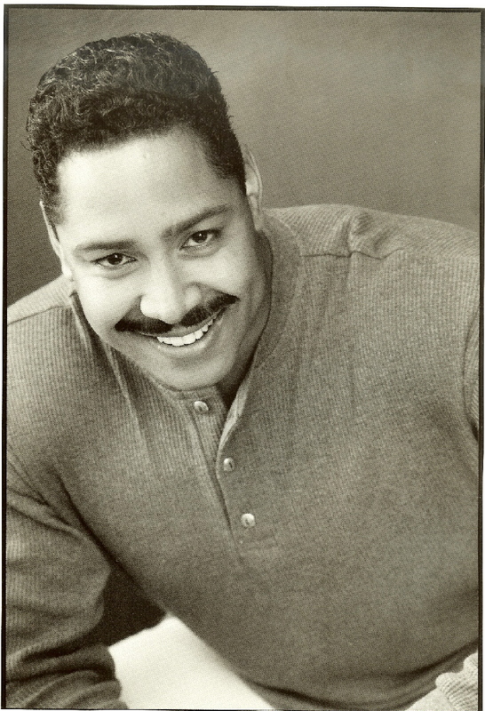 Date this stunning United States man Byron from Los Angeles US4641