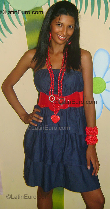 Date this young Colombia girl Magda Lucia from Cartagena CO1874