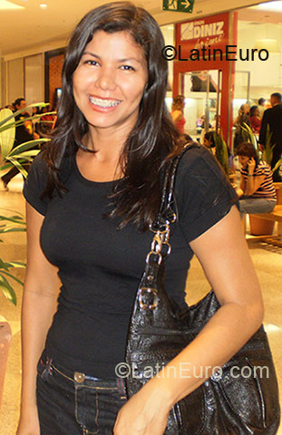 Date this sultry Brazil girl Sandra from Belem BR2037