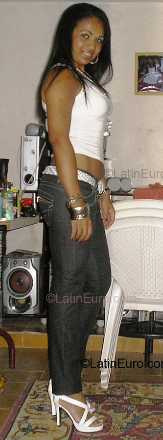 Date this attractive Brazil girl Jeanne from Natal BR2057