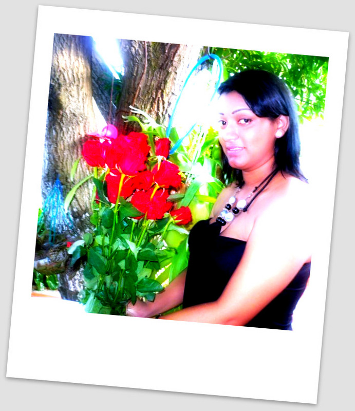 Date this charming Colombia girl Veronik from Barranquilla CO2072