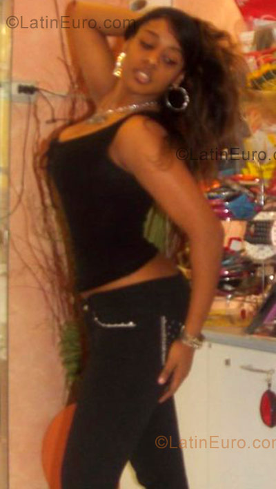 Date this georgeous Italy girl Gisselle from Frosinone IT76