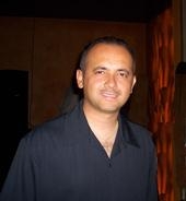 Date this voluptuous United States man Eduardo from Los Angeles US5000