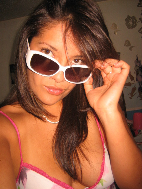 Date this delightful Colombia girl Mmmmmm from Bogota CO2360