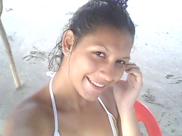 Date this foxy Colombia girl Andrea2492 from Barranquilla CO2411